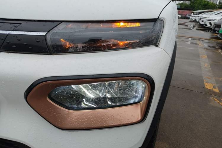 Used Dongfeng NAMMI BOX 2022 Chasing Wind Edition 331 km Standard Model Left Front Headlight