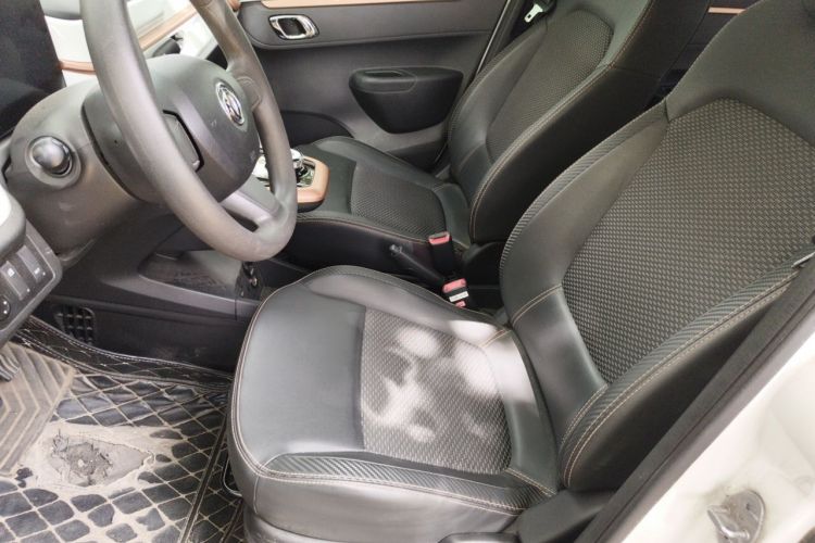Used Dongfeng NAMMI BOX 2022 Revised Light Wind Edition 201 km Standard Version Left Front Seat