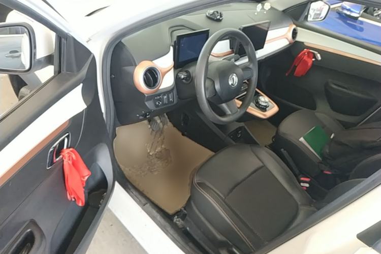 Used Dongfeng NAMMI BOX 2022 Chasing Wind Edition 331 km Standard Model Left Front Seat