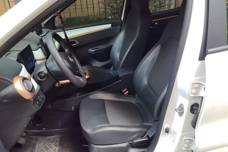 Used Dongfeng NAMMI BOX 2022 Chasing Wind Edition 331KM Advanced Model Left Front Seat