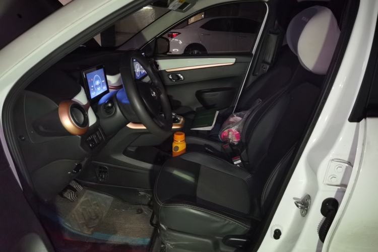 Used Dongfeng NAMMI BOX 2022 Revised Light Wind Edition 201 km Standard Version Left Front Seat