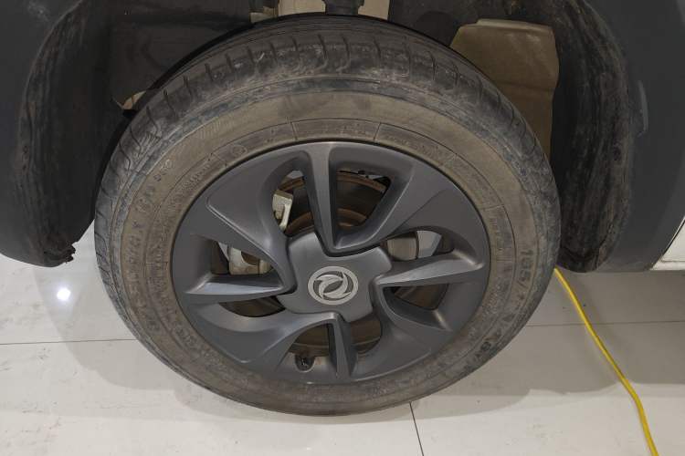 Used Dongfeng NAMMI BOX 2022 Chasing Wind Edition 331KM Advanced Model Left Front Wheel Hub