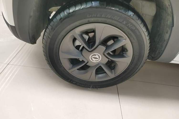Used Dongfeng NAMMI BOX 2022 Chasing Wind Edition 331KM Advanced Model Left Front Wheel Hub