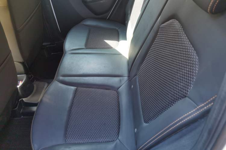 Used Dongfeng NAMMI BOX 2022 Chasing Wind Edition 331 km Standard Model Left Rear Seat
