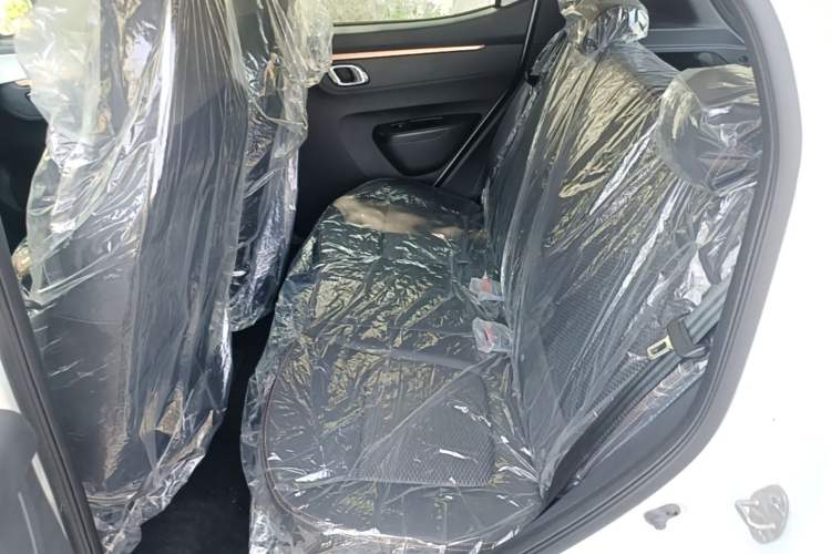 Used Dongfeng NAMMI BOX 2022 Chasing Wind Edition 331KM Advanced Model Left Rear Seat