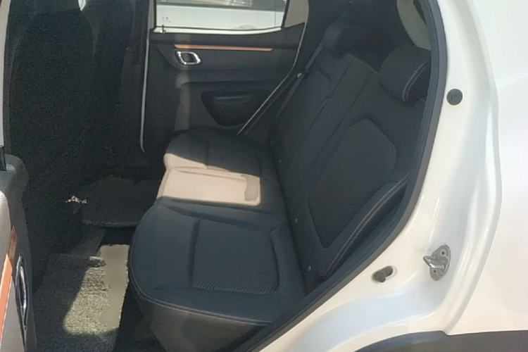 Used Dongfeng NAMMI BOX 2022 Revised Light Wind Edition 201 km Standard Version Left Rear Seat