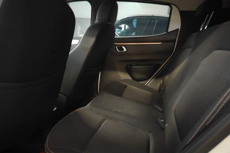 Used Dongfeng NAMMI BOX 2022 Champion Edition Light Wind Version 201KM Standard Model Left Rear Seat