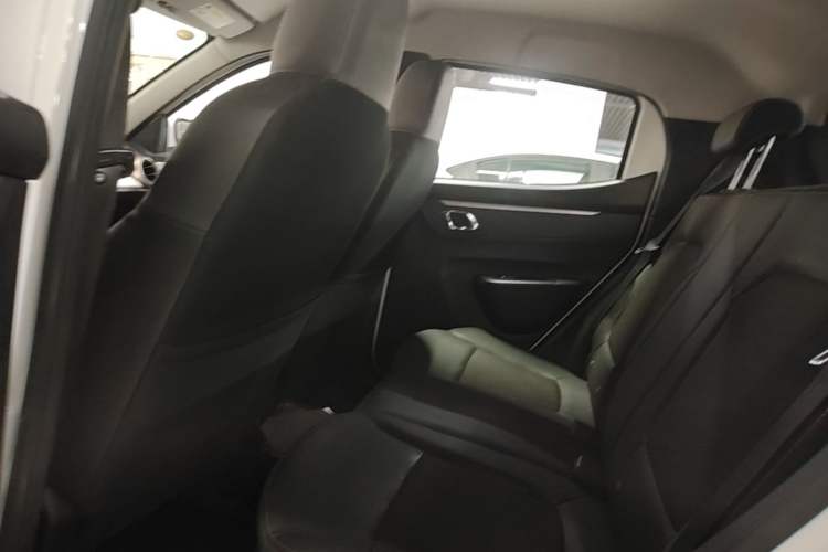 Used Dongfeng NAMMI BOX 2022 Champion Edition Light Wind Version 201KM Standard Model Left Rear Seat