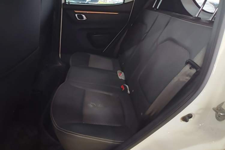Used Dongfeng NAMMI BOX 2022 Light Wind Edition 201KM Lightning Model Left Rear Seat