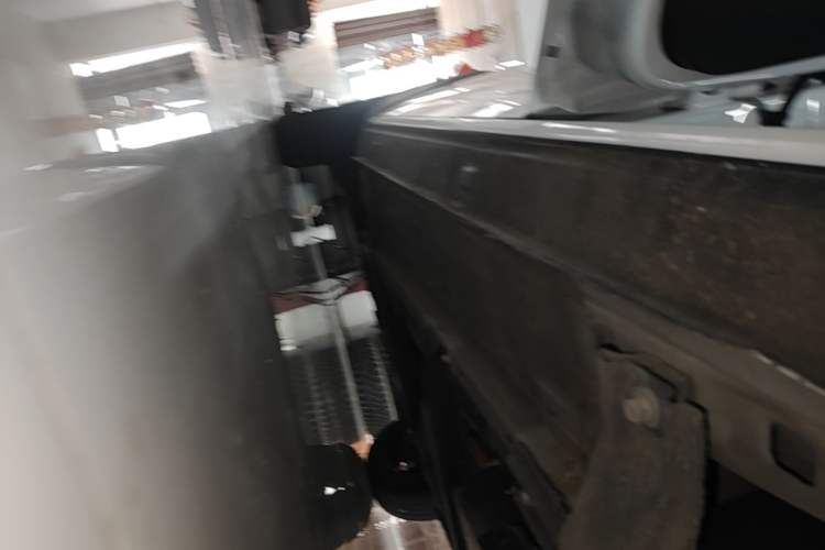 Used Dongfeng NAMMI BOX 2022 Champion Edition Light Wind Version 201KM Standard Model Left Side Sill
