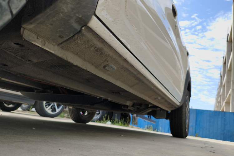 Used Dongfeng NAMMI BOX 2022 Chasing Wind Edition 351KM Standard Model Left Side Sill