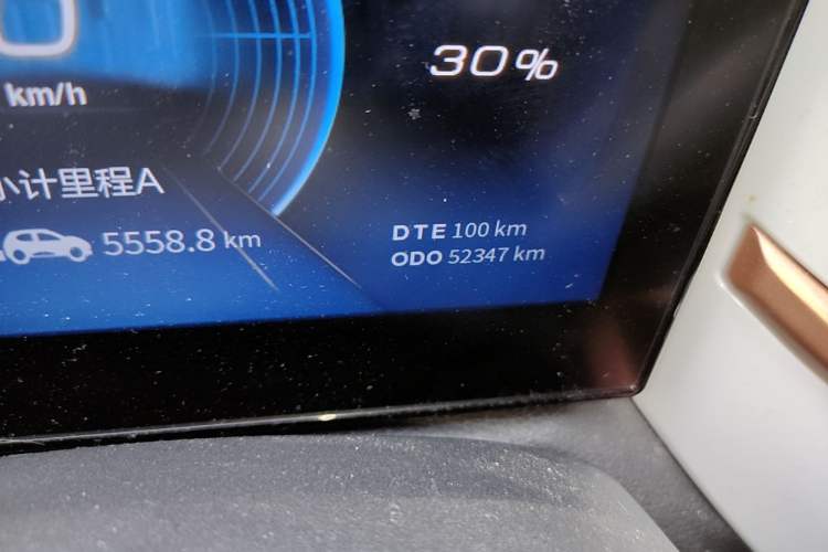 Used Dongfeng NAMMI BOX 2022 Chasing Wind Edition 331KM Advanced Model Odometer Close Up