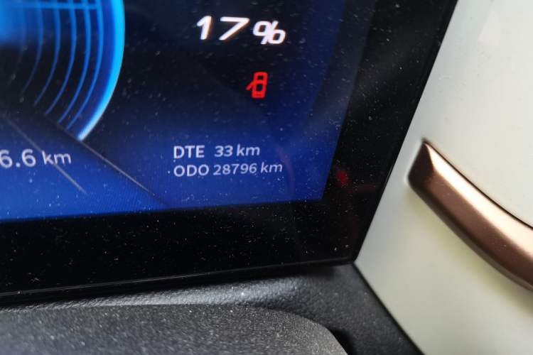 Used Dongfeng NAMMI BOX 2022 Light Wind Edition 201KM Advanced Model Odometer Close Up