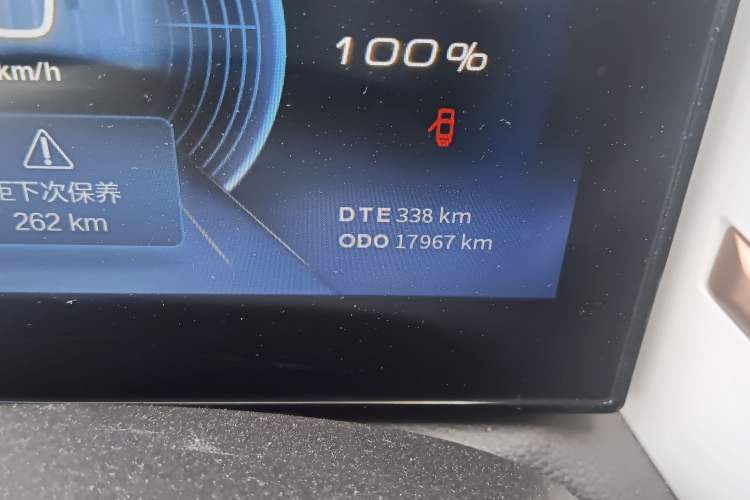 Used Dongfeng NAMMI BOX 2022 Chasing Wind Edition 351KM Standard Model Odometer Close Up