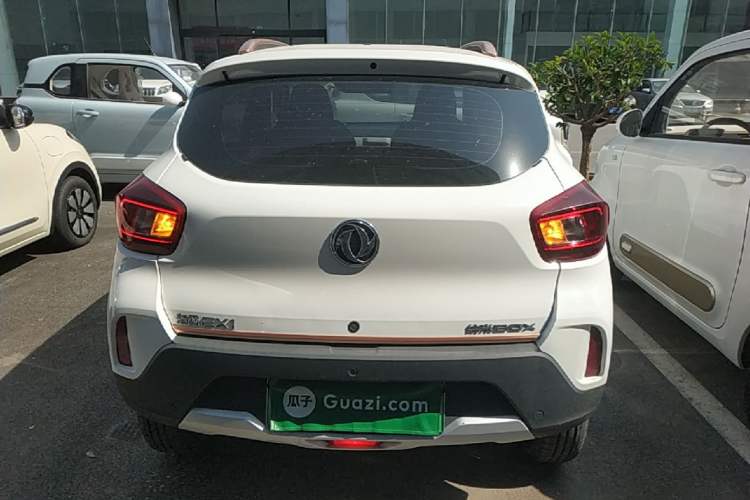 Used Dongfeng NAMMI BOX 2022 Revised Light Wind Edition 201 km Standard Version Rear