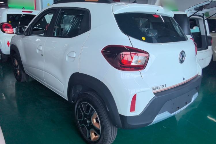 Used Dongfeng NAMMI BOX 2022 Chasing Wind Edition 331 km Standard Model Rear Left 45 Deg