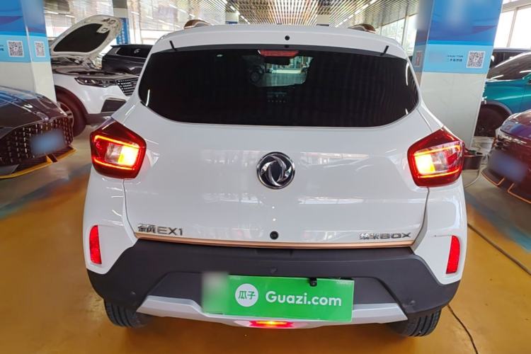 Used Dongfeng NAMMI BOX 2022 Light Wind Edition 201KM Lightning Model Rear
