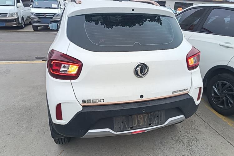 Used Dongfeng NAMMI BOX 2022 Revised Light Wind Edition 201 km Standard Version Rear