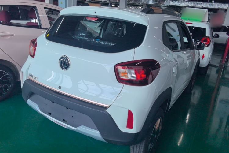Used Dongfeng NAMMI BOX 2022 Chasing Wind Edition 331 km Standard Model Rear Right 45 Deg