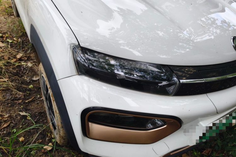 Used Dongfeng NAMMI BOX 2022 Revised Light Wind Edition 201 km Standard Version Right Front Headlight