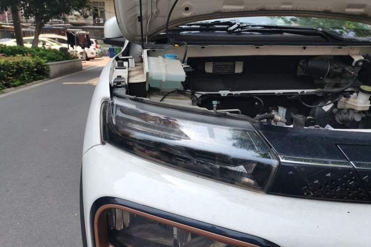 Used Dongfeng NAMMI BOX 2022 Light Wind Edition 201KM Advanced Model Right Front Headlight