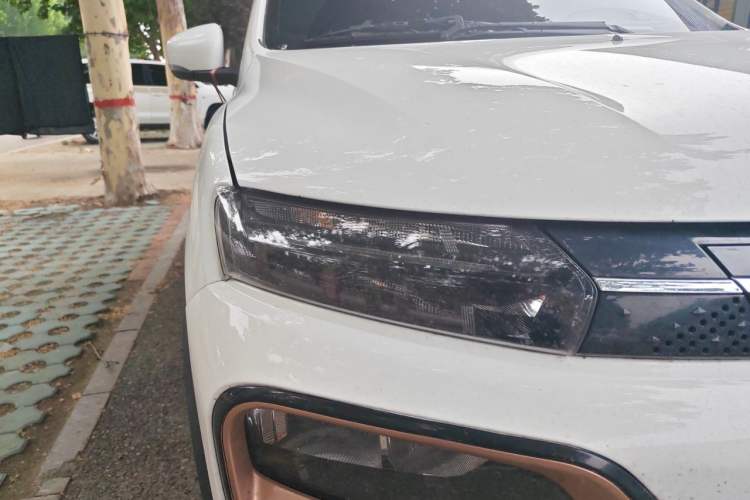 Used Dongfeng NAMMI BOX 2022 Revised Light Wind Edition 201 km Standard Version Right Front Headlight
