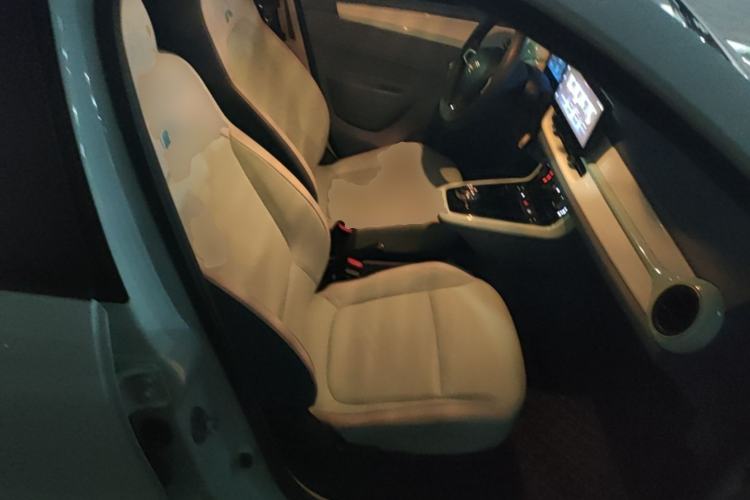 Used Dongfeng NAMMI BOX 2022 Chasing Wind Edition 331KM Advanced Model Right Front Seat