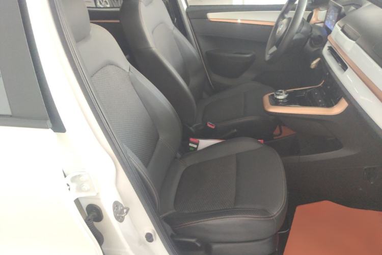 Used Dongfeng NAMMI BOX 2022 Champion Edition Light Wind Version 201KM Standard Model Right Front Seat
