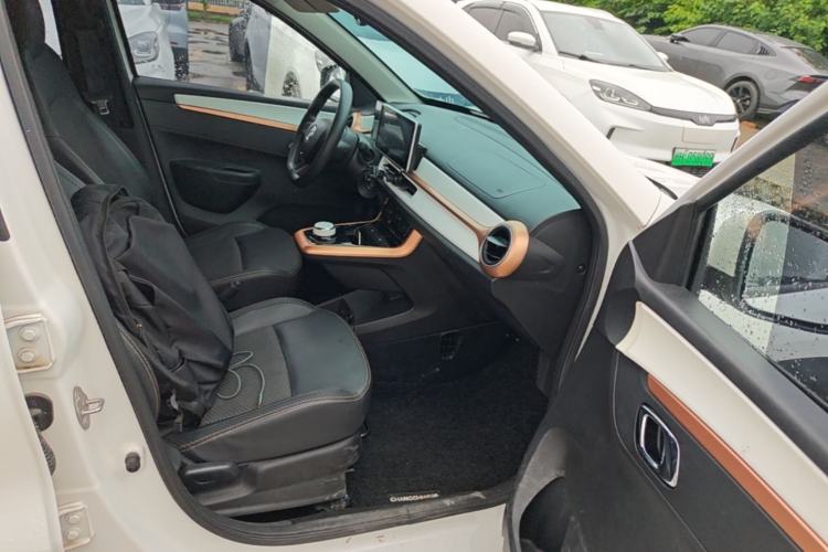Used Dongfeng NAMMI BOX 2022 Chasing Wind Edition 331 km Standard Model Right Front Seat