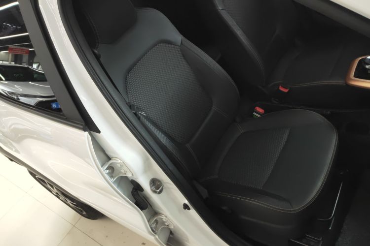 Used Dongfeng NAMMI BOX 2022 Light Wind Edition 201KM Lightning Model Right Front Seat
