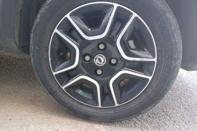 Used Dongfeng NAMMI BOX 2022 Chasing Wind Edition 331 km Standard Model Right Front Wheel Hub