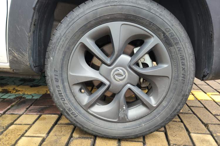 Used Dongfeng NAMMI BOX 2022 Chasing Wind Edition 331KM Advanced Model Right Front Wheel Hub
