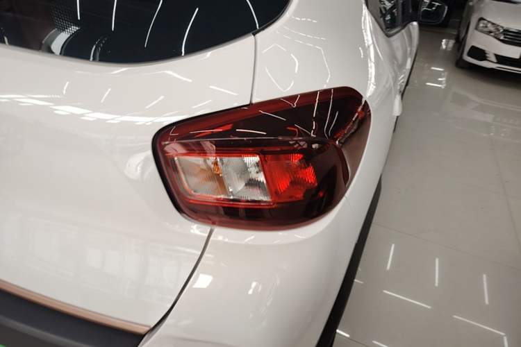 Used Dongfeng NAMMI BOX 2022 Chasing Wind Edition 351KM Standard Model Right Rear Taillight