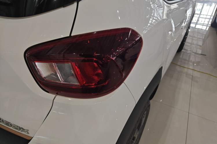 Used Dongfeng NAMMI BOX 2022 Chasing Wind Edition 331KM Advanced Model Right Rear Taillight