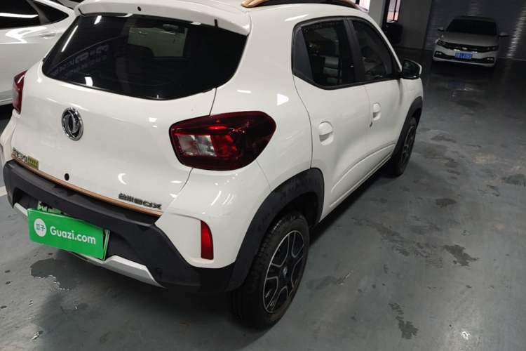 Used Dongfeng NAMMI BOX 2022 Chasing Wind Edition 331 km Standard Model Right Rear Taillight