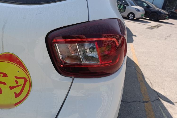 Used Dongfeng NAMMI BOX 2022 Light Wind Edition 201KM Lightning Model Right Rear Taillight