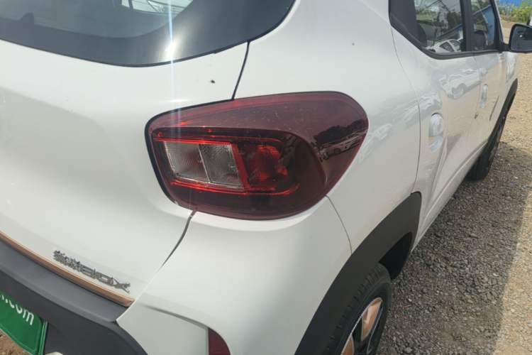 Used Dongfeng NAMMI BOX 2022 Revised Light Wind Edition 201 km Standard Version Right Rear Taillight