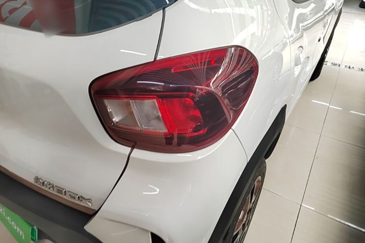 Used Dongfeng NAMMI BOX 2022 Revised Light Wind Edition 201 km Standard Version Right Rear Taillight