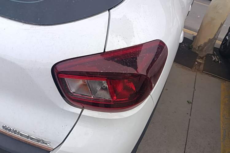 Used Dongfeng NAMMI BOX 2022 Revised Light Wind Edition 201 km Standard Version Right Rear Taillight