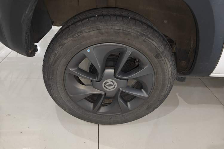 Used Dongfeng NAMMI BOX 2022 Chasing Wind Edition 331KM Advanced Model Right Rear Wheel Hub