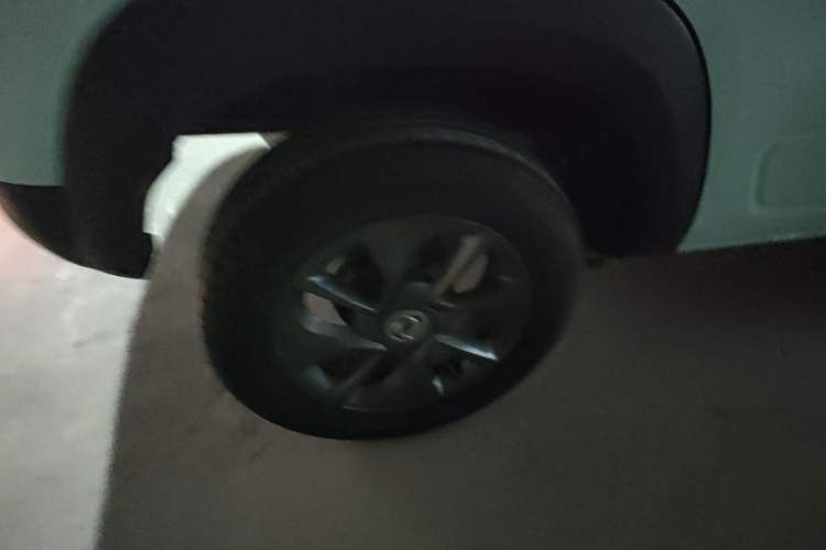 Used Dongfeng NAMMI BOX 2022 Chasing Wind Edition 331KM Advanced Model Right Rear Wheel Hub