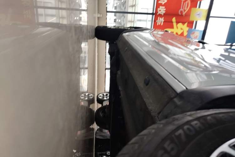 Used Dongfeng NAMMI BOX 2022 Chasing Wind Edition 351KM Standard Model Right Side Sill