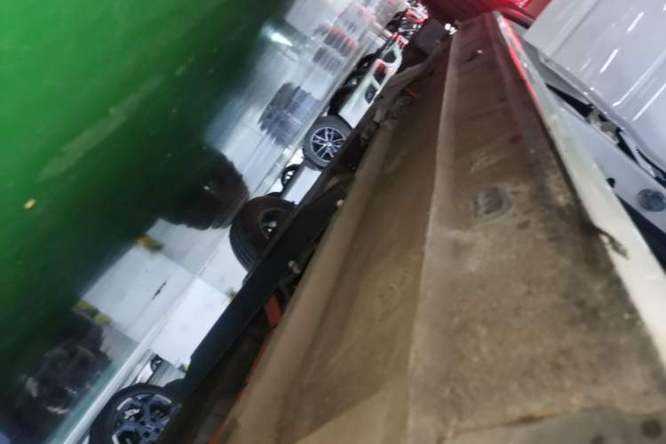 Used Dongfeng NAMMI BOX 2022 Chasing Wind Edition 331KM Advanced Model Right Side Sill