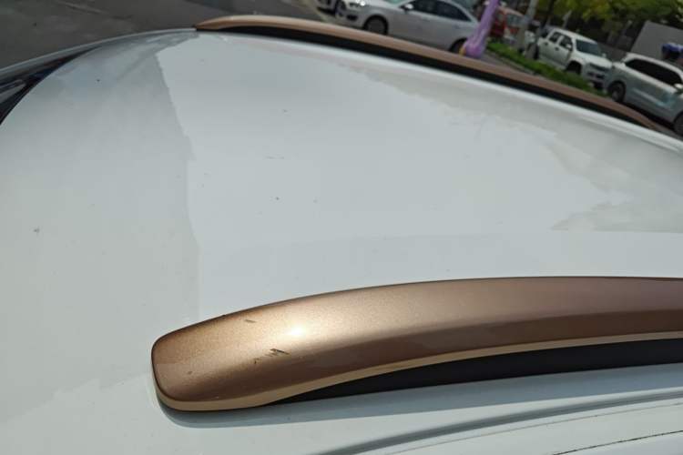 Used Dongfeng NAMMI BOX 2022 Revised Light Wind Edition 201 km Standard Version Roof