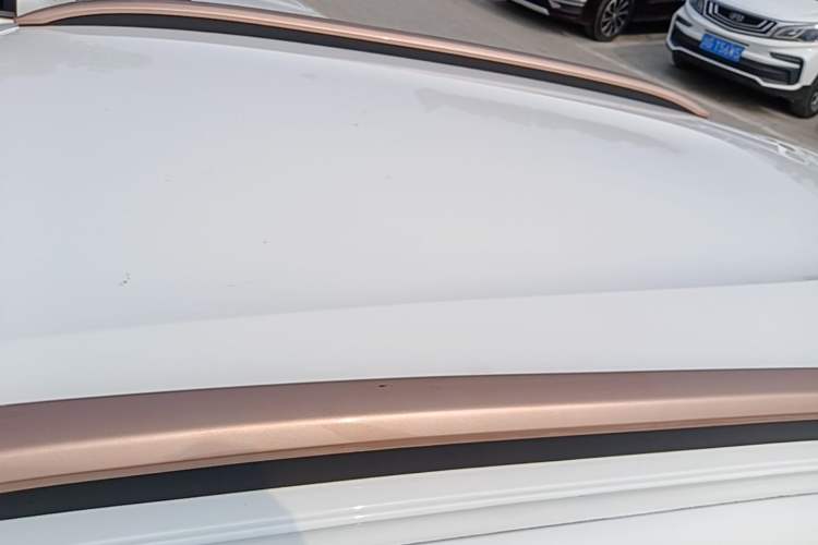 Used Dongfeng NAMMI BOX 2022 Revised Light Wind Edition 201 km Standard Version Roof