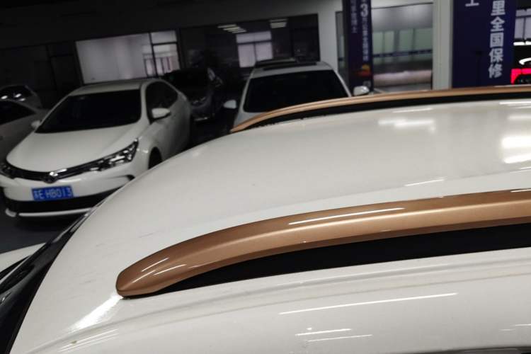 Used Dongfeng NAMMI BOX 2022 Chasing Wind Edition 331 km Standard Model Roof