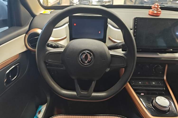 Used Dongfeng NAMMI BOX 2022 Revised Light Wind Edition 201 km Standard Version Steering Wheel