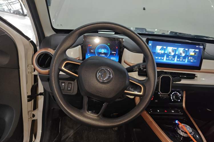 Used Dongfeng NAMMI BOX 2022 Chasing Wind Edition 331KM Advanced Model Steering Wheel
