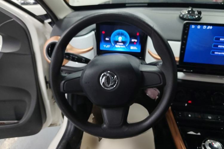 Used Dongfeng NAMMI BOX 2022 Chasing Wind Edition 331 km Standard Model Steering Wheel