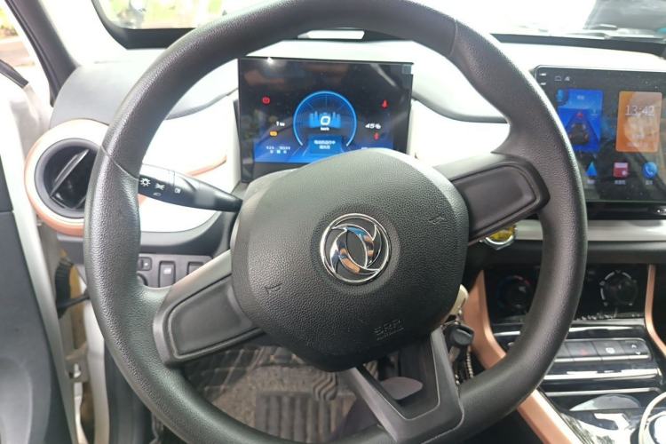 Used Dongfeng NAMMI BOX 2022 Revised Light Wind Edition 201 km Standard Version Steering Wheel